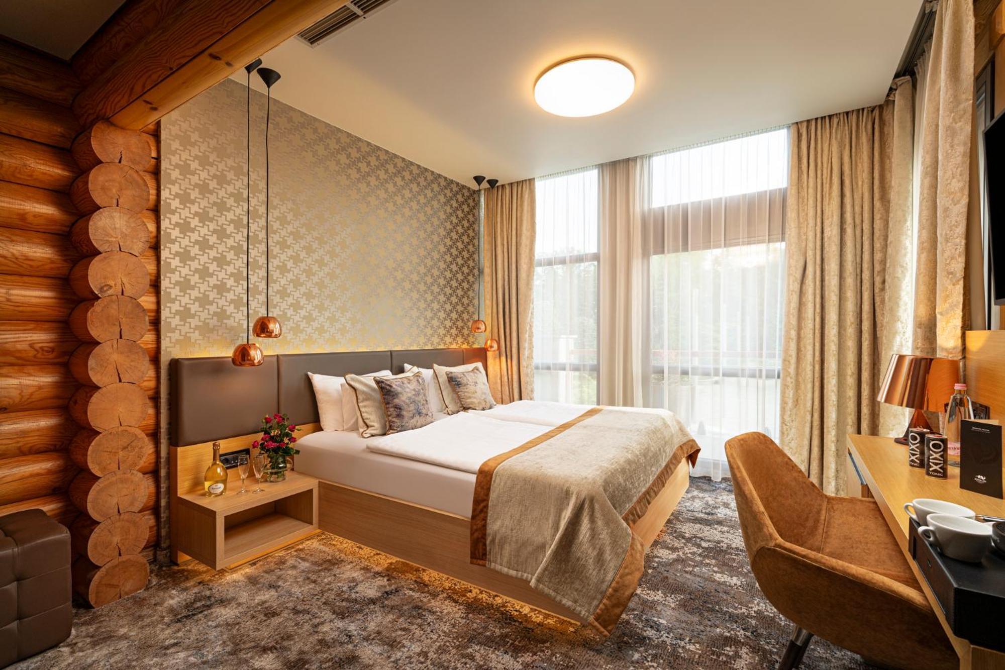 Avalon Resort & Spa 米什科尔茨 外观 照片