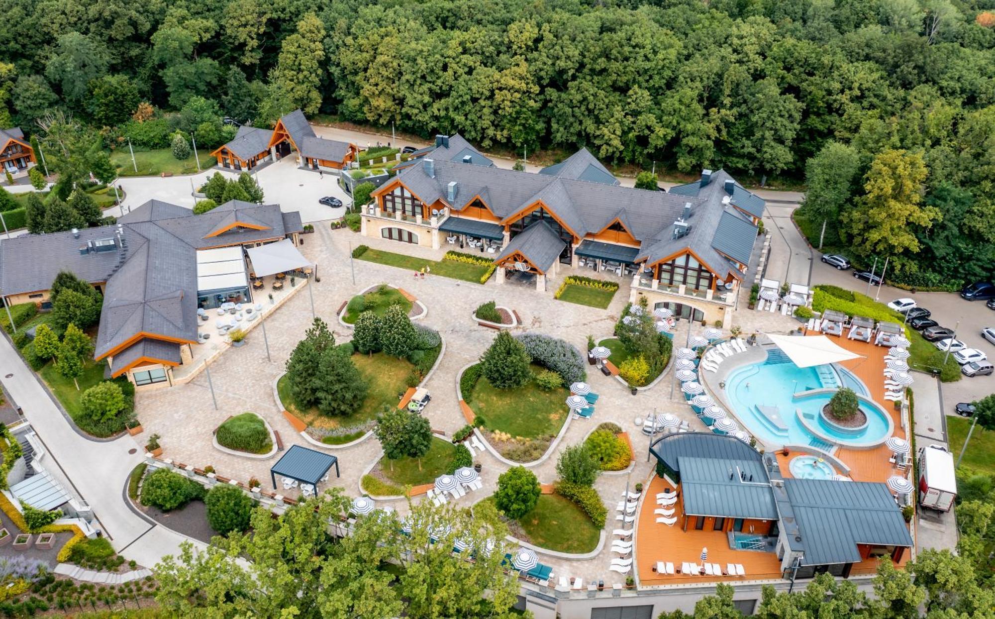 Avalon Resort & Spa 米什科尔茨 外观 照片